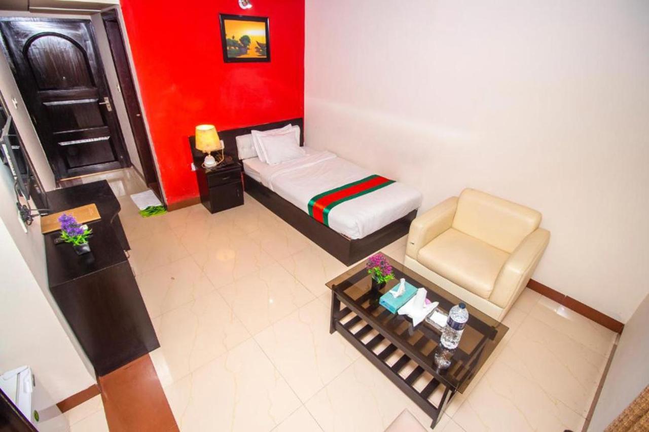 Central Inn Dhaka Buitenkant foto