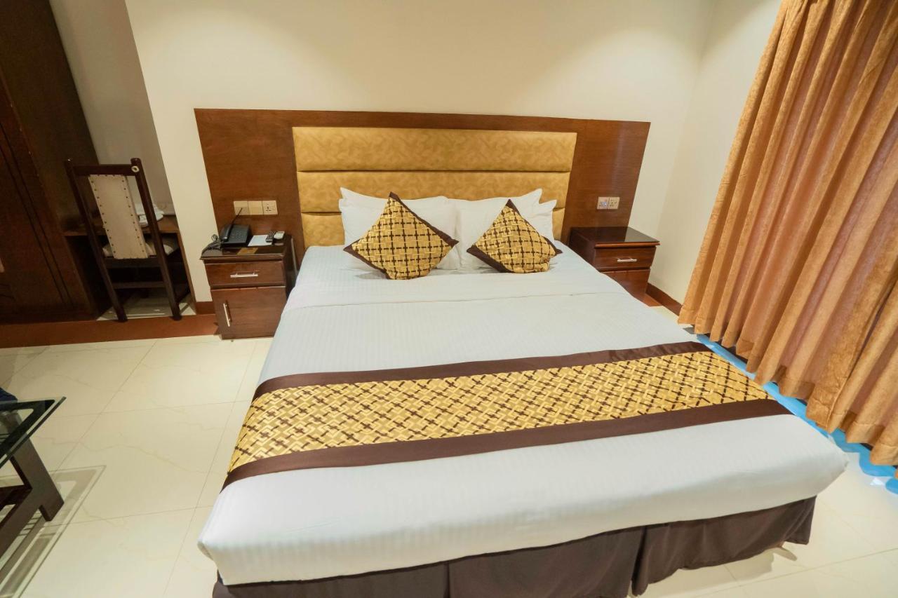 Central Inn Dhaka Buitenkant foto