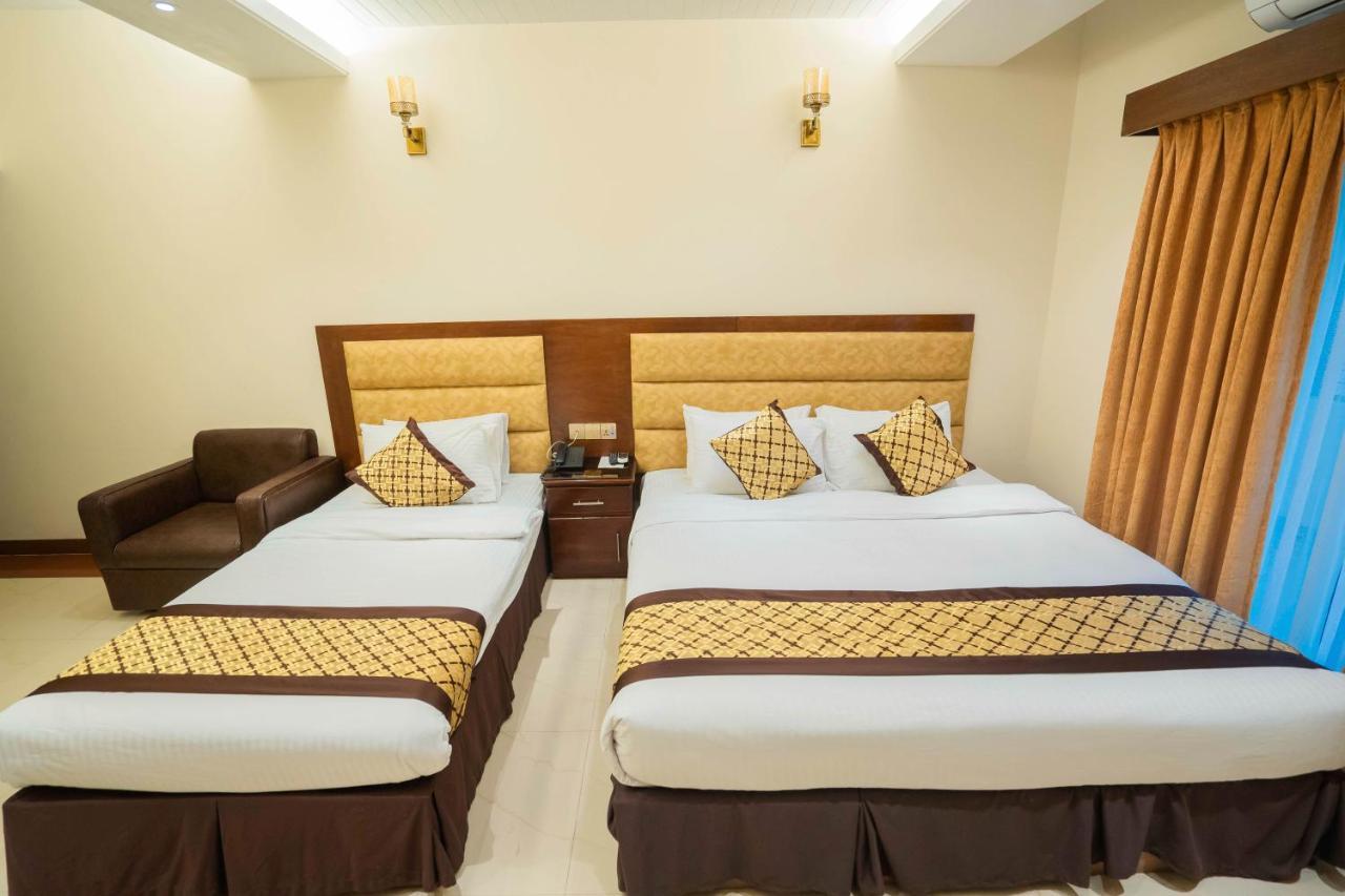 Central Inn Dhaka Buitenkant foto