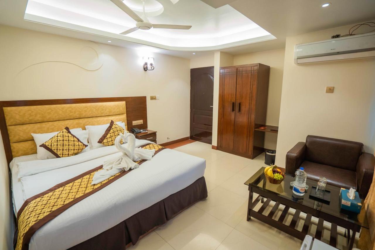 Central Inn Dhaka Buitenkant foto