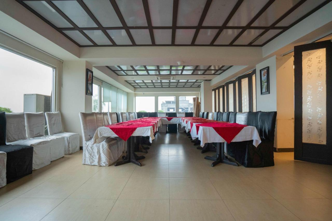 Central Inn Dhaka Buitenkant foto