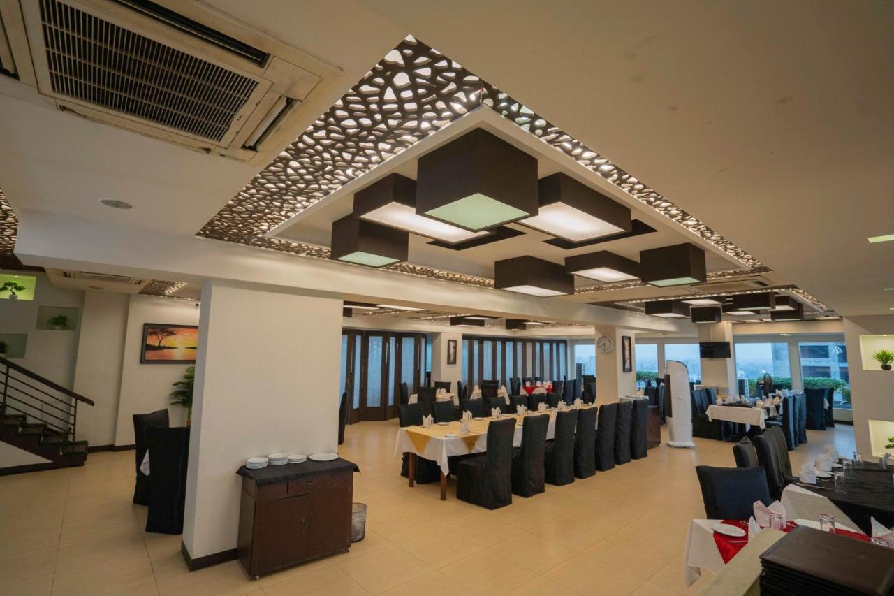 Central Inn Dhaka Buitenkant foto